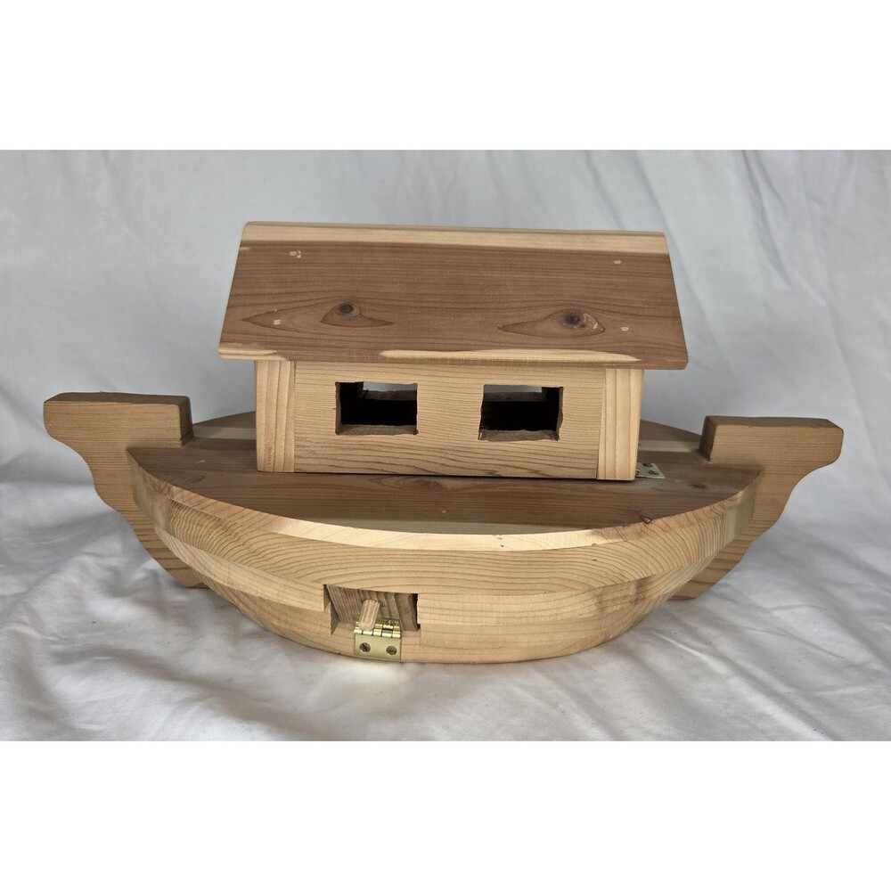 Vintage Cutting Eddge Crafts Hand Crafted Noah's Ark Toy Wooden Boat No Animals